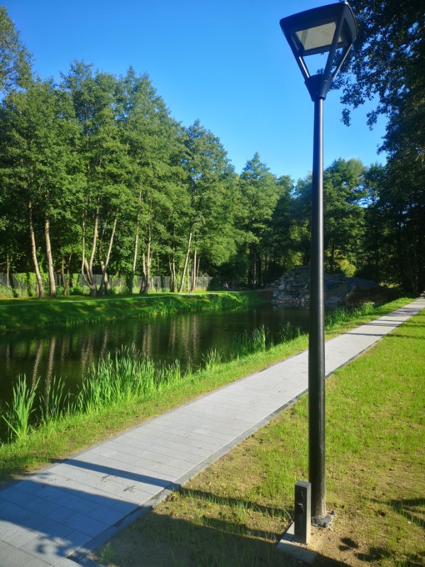 Oprawa parkowa czarna Siena LED